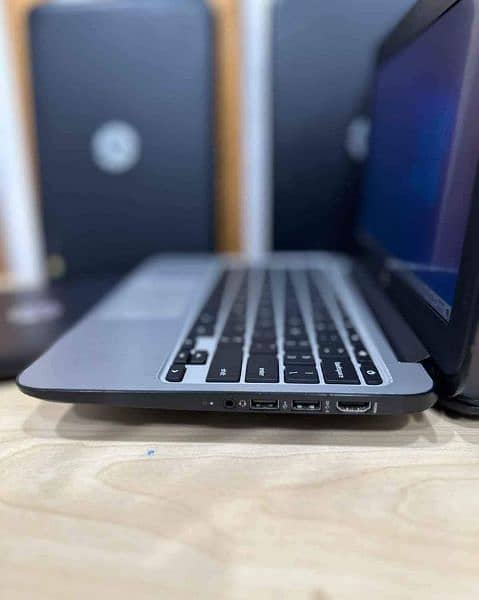HP 11 Chromebook | 4/16 | With Charger 6