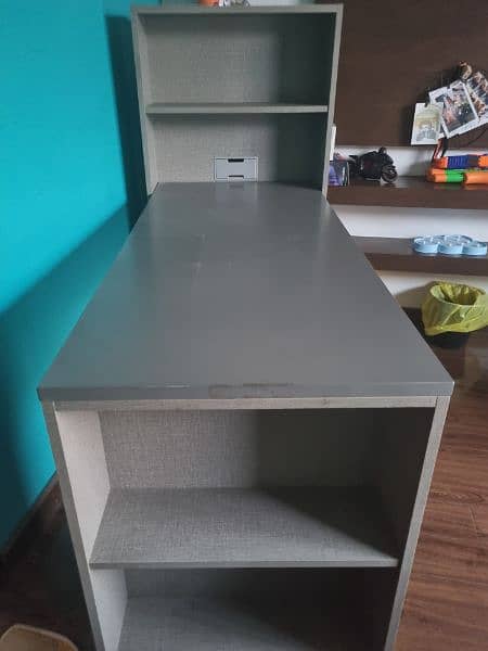 Interwood Gray Desk 3