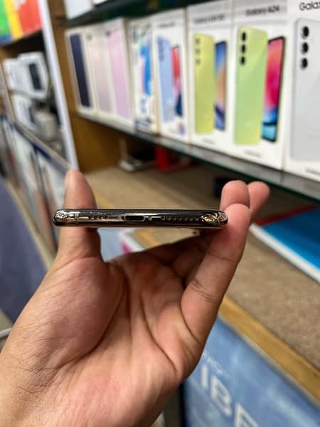 iPhone Xs Max 256gb Non PTA 2