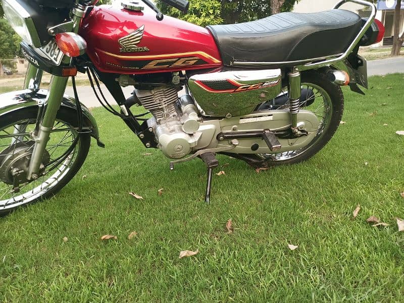 Honda 125 model 2022 0:3:1:2:0:4:9:6:4:6:9 5