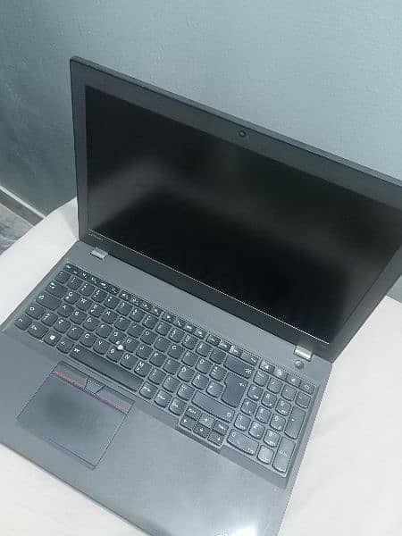 Lenovo T560 | SSD 250 | Ram 8.00 Gb | i5-6300U | 2.4GHZ Processor 1