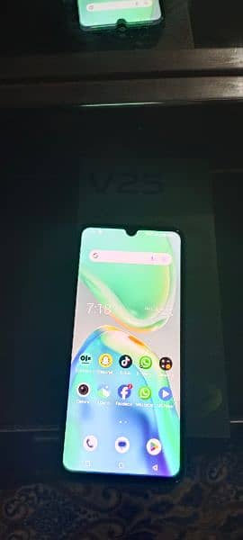 Vivo v25 g. 12+8gb 256gb 0