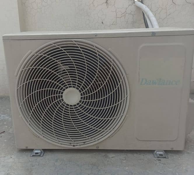 Dawlance Dc  Inverter 1.5 ton 1