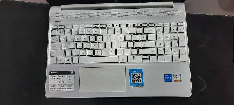 HP Laptop 15 CORE i5 11generation iris graphics 1