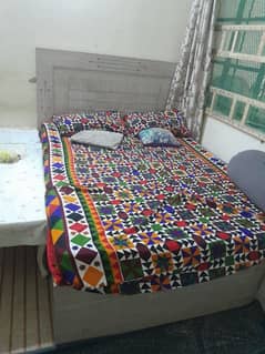 Queen size bed with speing mattres dressing and 2 door almirah