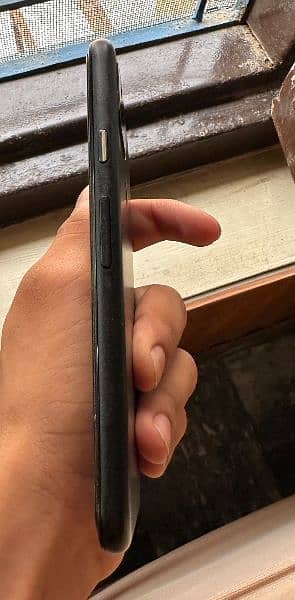 Google pixel 5. ,. . ram(128). . . 10/10condition . . 1