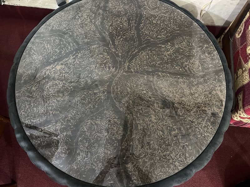 luxury velvet round center table 0