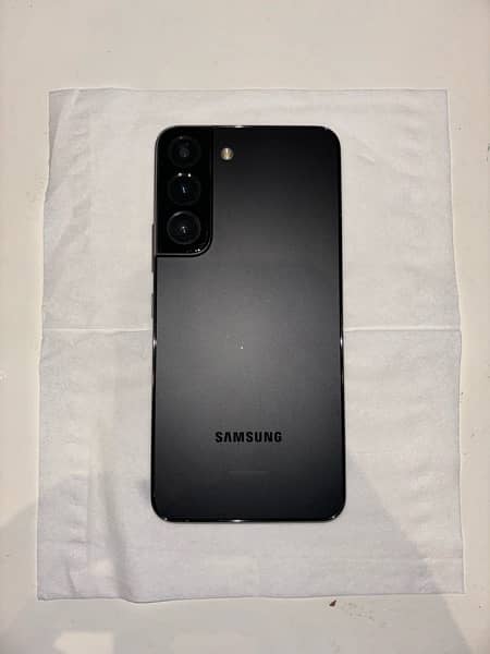 Samsung Galaxy S22 0