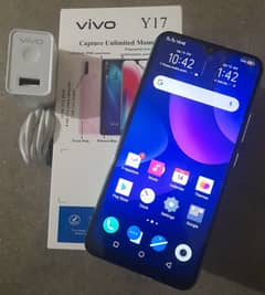 Vivi y17 with Box charger, 8/256, 10/10 condition, No open No repair