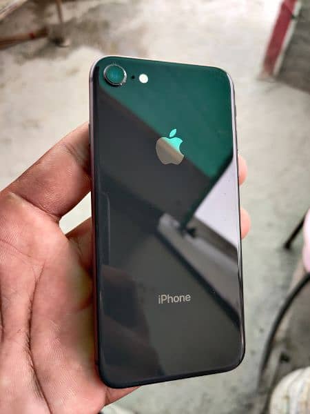 Apple iPhone 8 6