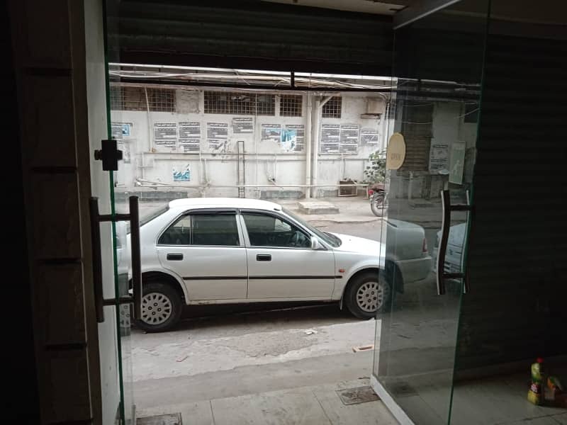 1000 SQ FT SHOP IS AVAILABLE FOR RENT 5