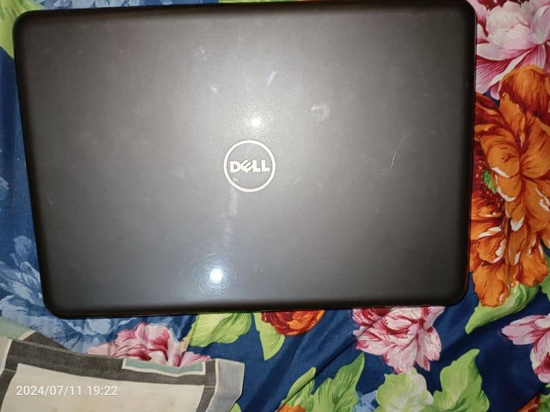 Core i3 6th Gen Dell latitude 4/128 ssd 0