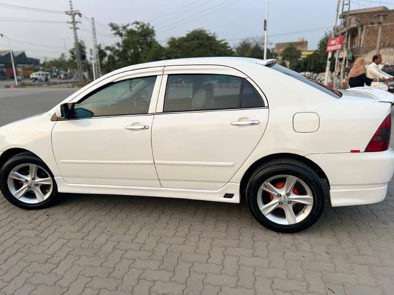 Toyota Corolla 2.0 D 2001 18