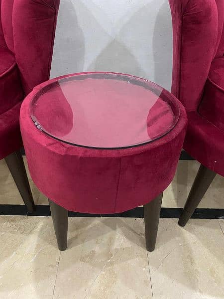 Royal coffee chairs with centre table For Sale 1