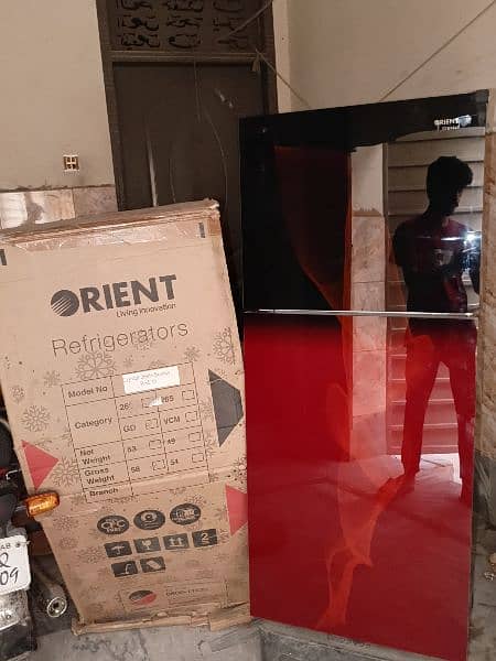 orient new condition glas dor olny 5 month usd urgent sale 03288074461 2