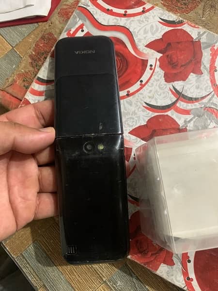 Nokia 2720flip 4