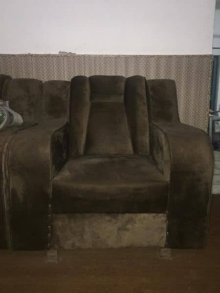 6 Seater new sofa 10 saal warranty Foam or 5 saal lkri ki 2