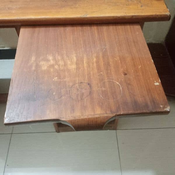 i can give you discount above than 7000pkr it is wooden table .  . 2