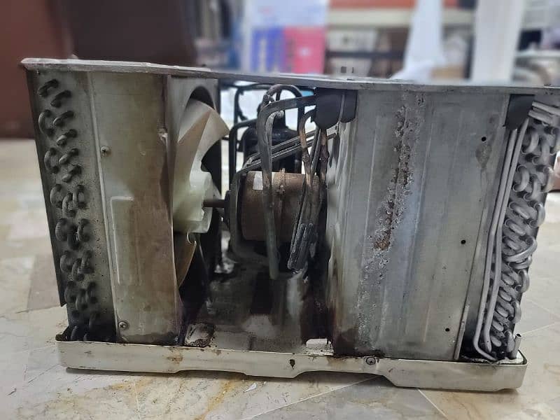 window AC 0.7 ton Gree all ok never repaired 7