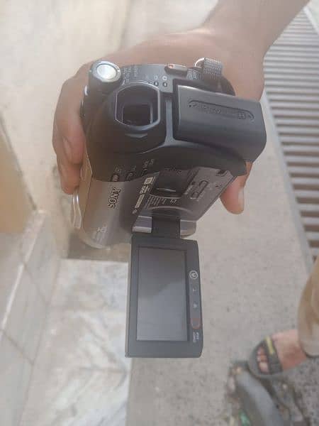 DCR HC62e sony handy camera 2