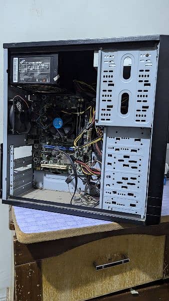 Intel i5 3470s, Faulty H61 Mobo, Stock Cooler & Case 1