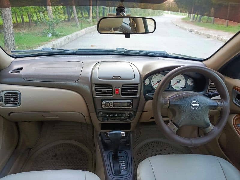 Nissan Sunny 2006 Automatic 13