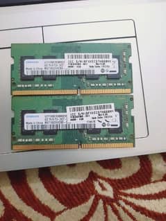 Samsung 4GB RAM x 2 Slots. DDR4 - PC4 0