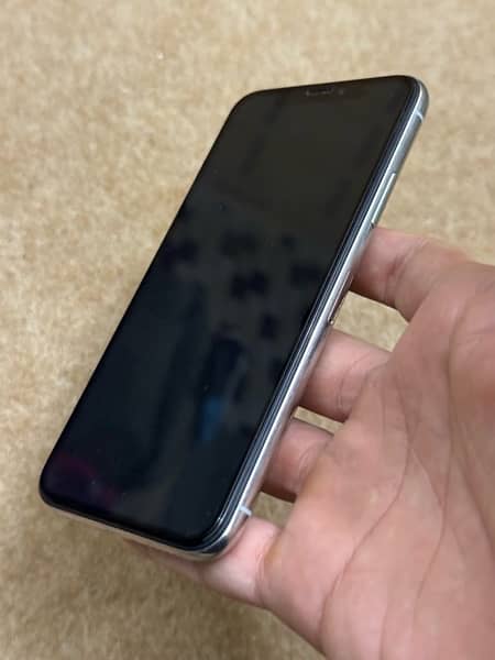 iphone x 256GB PTA Approved 4