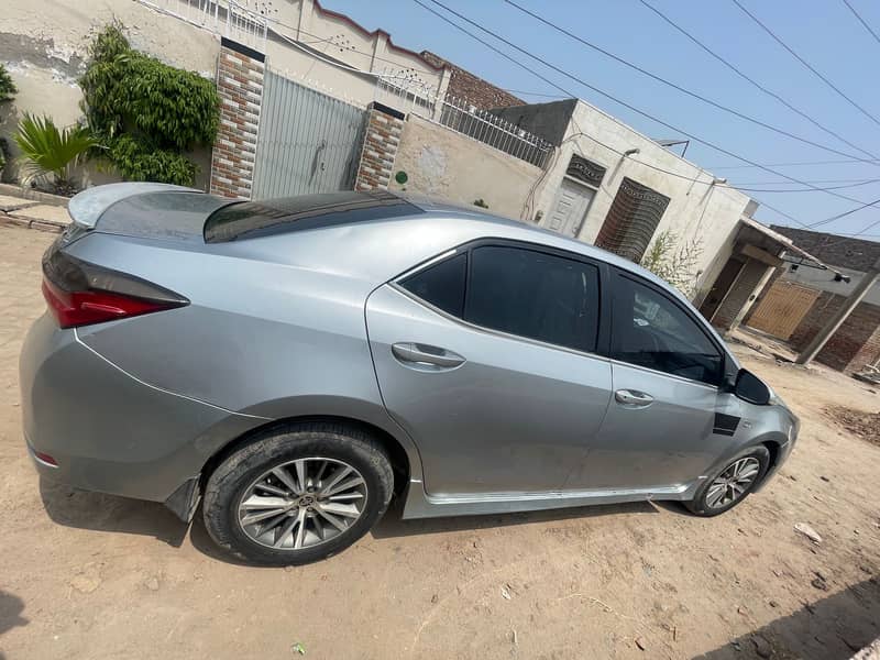 Toyota Altis Grande 2015 3