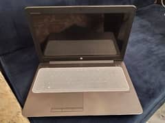 Hp zbook 15 G3 gaming laptop with keyboard and mouse