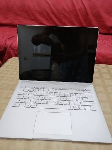 Laptop Microsoft surface Book 2 i5 6th Generation 8GB Ram 256GB SSD 2