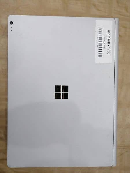Laptop Microsoft surface Book 2 i5 6th Generation 8GB Ram 256GB SSD 5