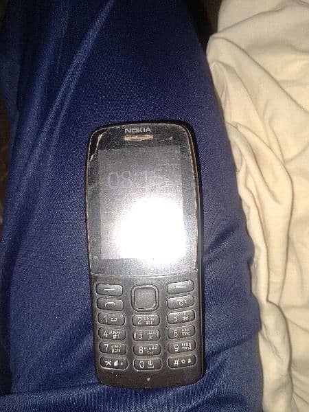 Nokia 210.10/10 condition with box and charger. 0