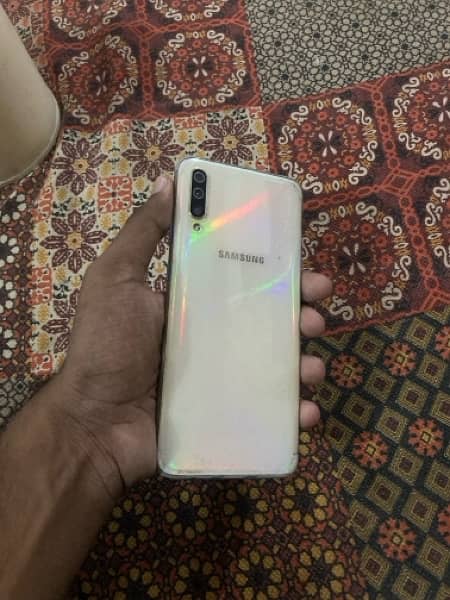 samsung galaxy A 70 (pta approved) 1