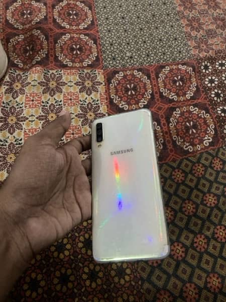 samsung galaxy A 70 (pta approved) 5