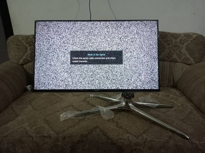 Samsung 40" LED Mint Condition 3