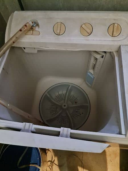 Haier 12kg Twin Tub Semi Automatic Washing machine with drier 1