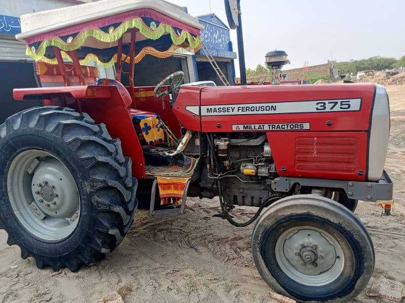 Tractor 375 Massey Ferguson 4