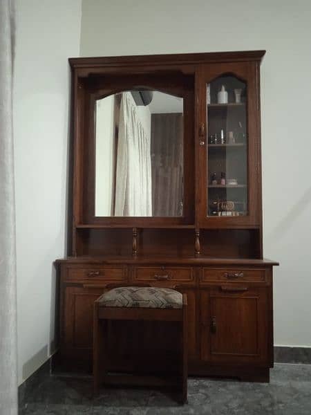 dressing table and stool 0