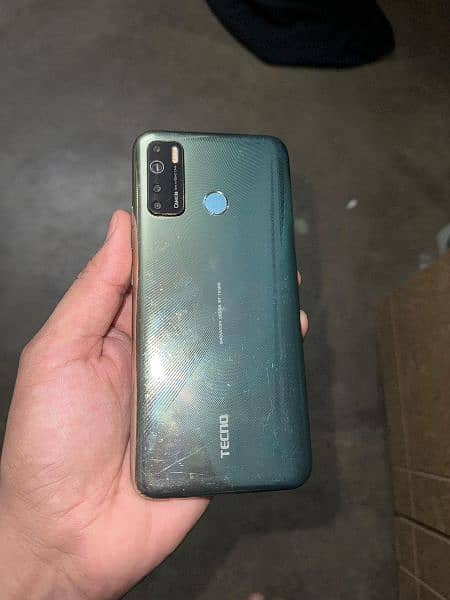 tecno camon 15 good condition with box and charger 12