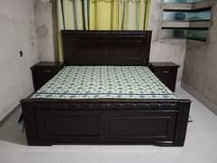 bed side table with mattress