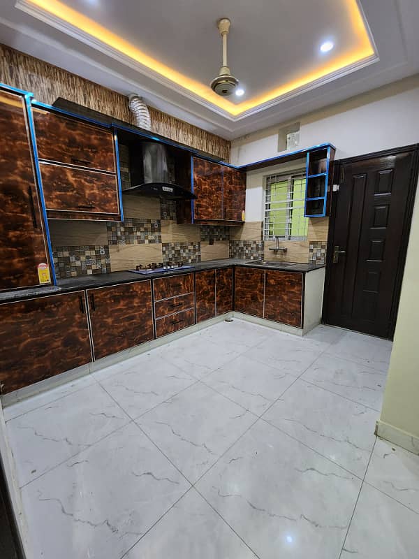 5 Marla Slightly House Available For Sale Gass Available Bahria Nasheman Lahore 14