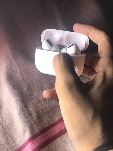 AirPods Pro (1st Gen) 1