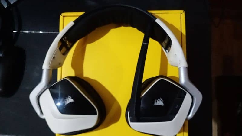 Corsair Void Pro Rgb Wireless (negotiable) 2