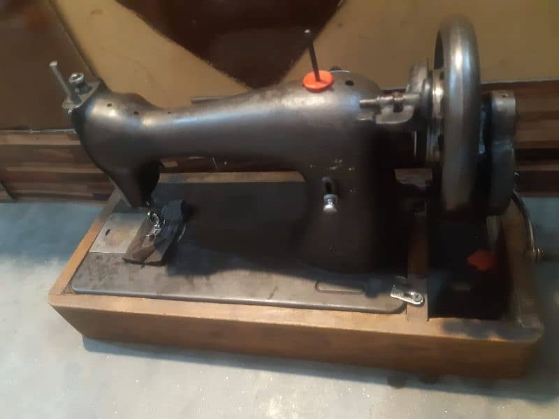 singer sawing machine 0