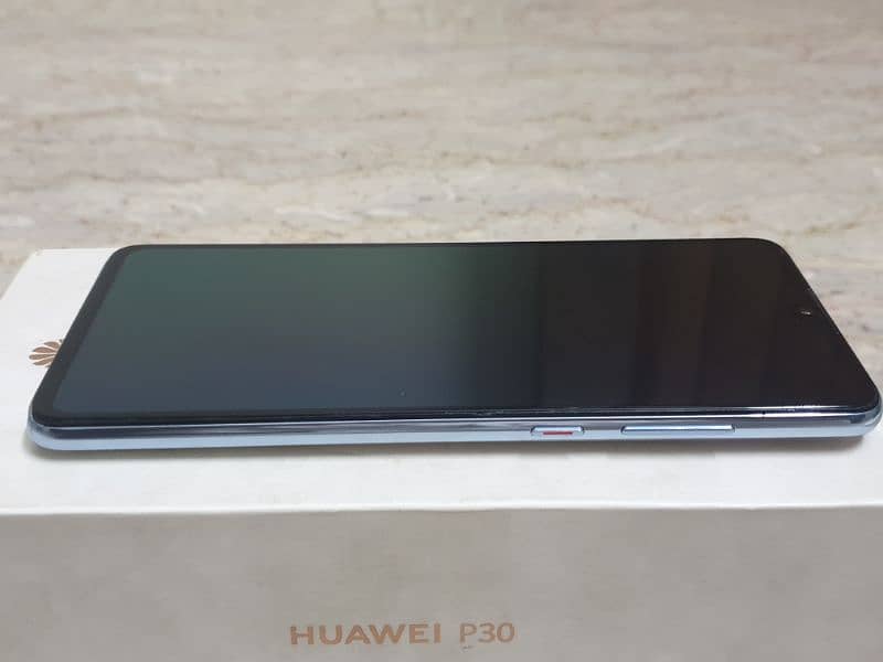 HUAWEI P30 8/128 Official Approved with matched Box 7