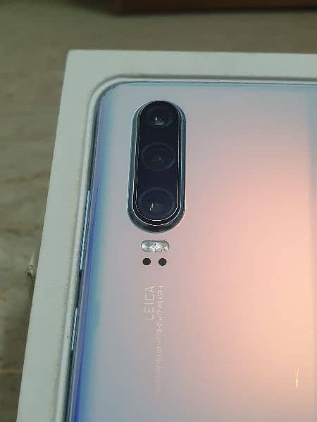 HUAWEI P30 8/128 Official Approved with matched Box 12