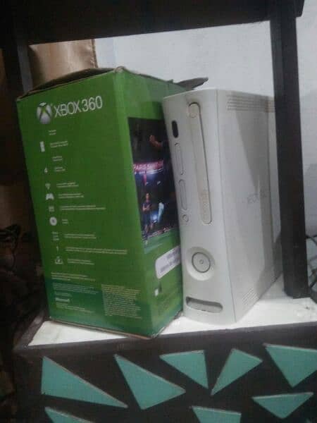 XBox 360 console with 2 wireless controlers 7