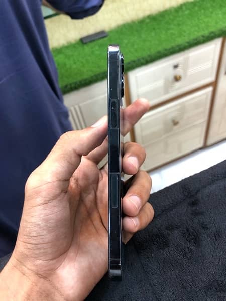 iPhone 12pro max ‘used phone . 256gb 2