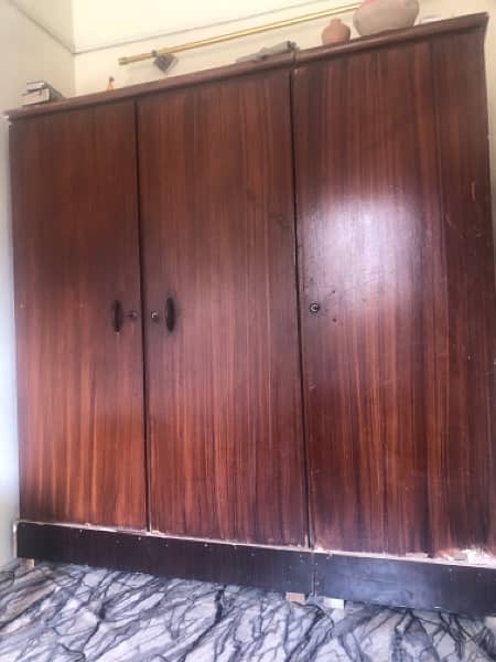 3door wooden  cupboard for sell 2